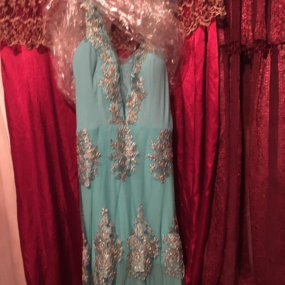 Turquoise with gold dress - Picture 4 of 4
